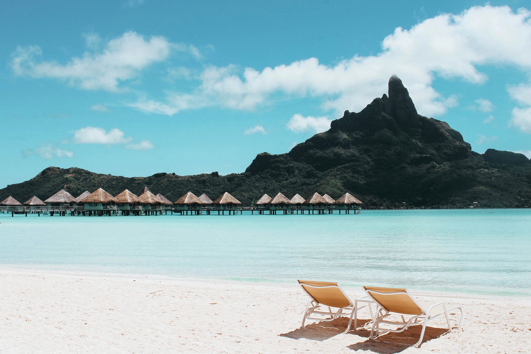 VIP Beach Lounge